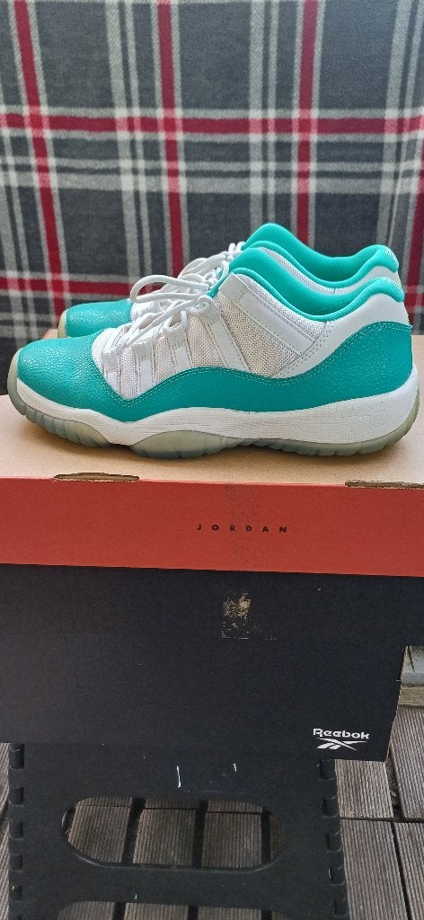 JORDAN 11, Kleding | Dames, Schoenen, Zo goed als nieuw, Sneakers of Gympen, Wit, Ophalen