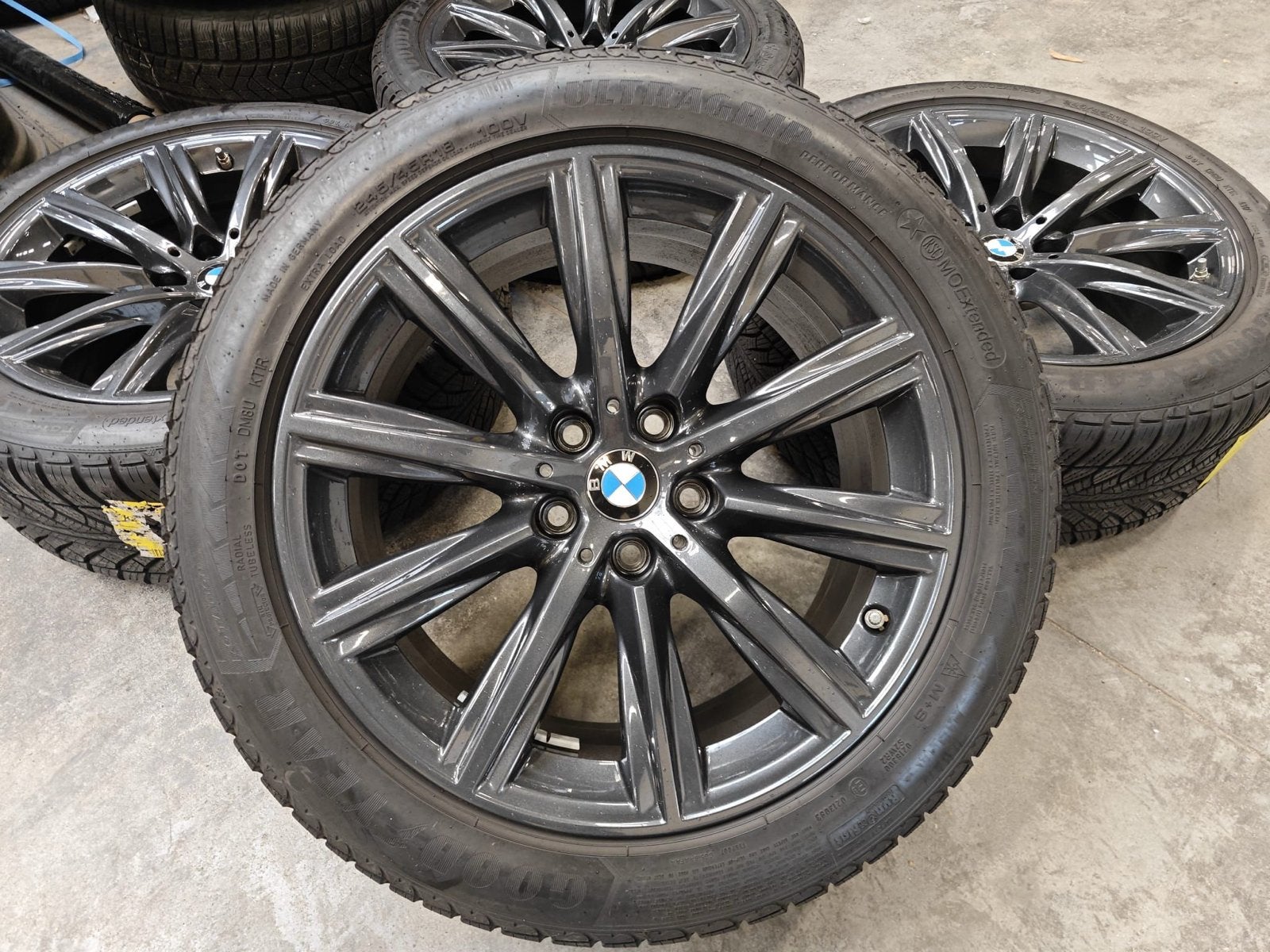 BMW 5-serie 18 inch velgen met all season banden 245/45R18, Ophalen of Verzenden