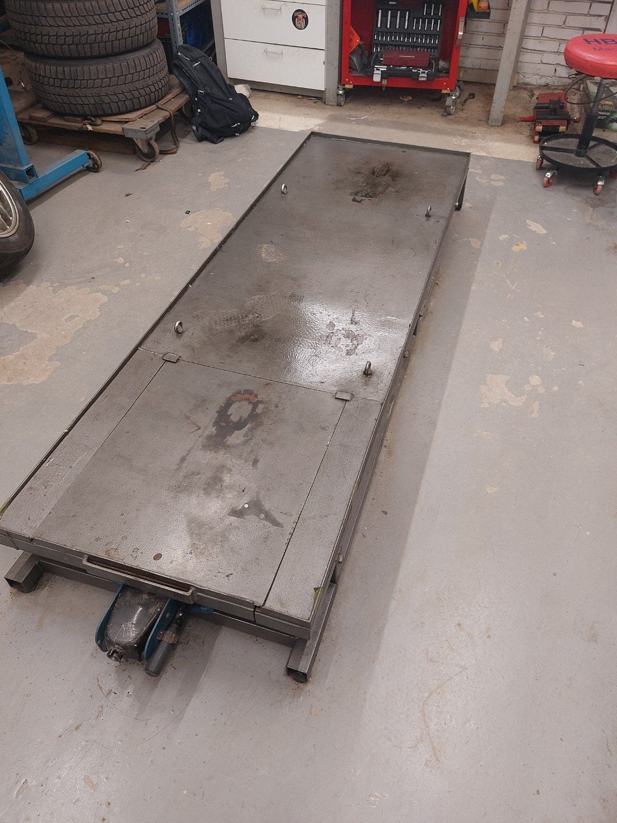 Heftafel voor motor of brommer., Motoren, Ophalen