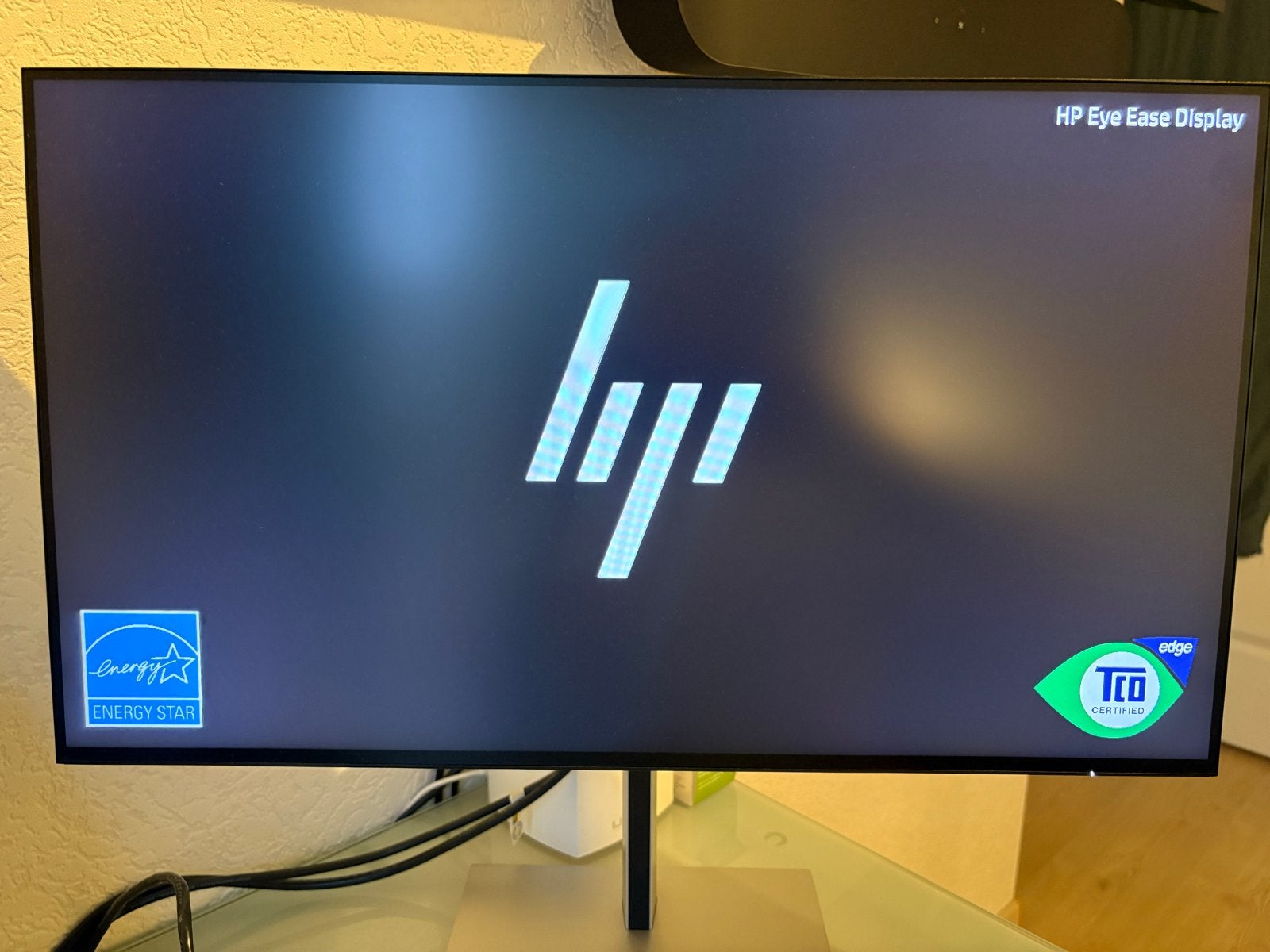 HP 724PF Monitor - Full HD Scherm, Computers en Software, Ophalen, In hoogte verstelbaar, Full HD, Zo goed als nieuw