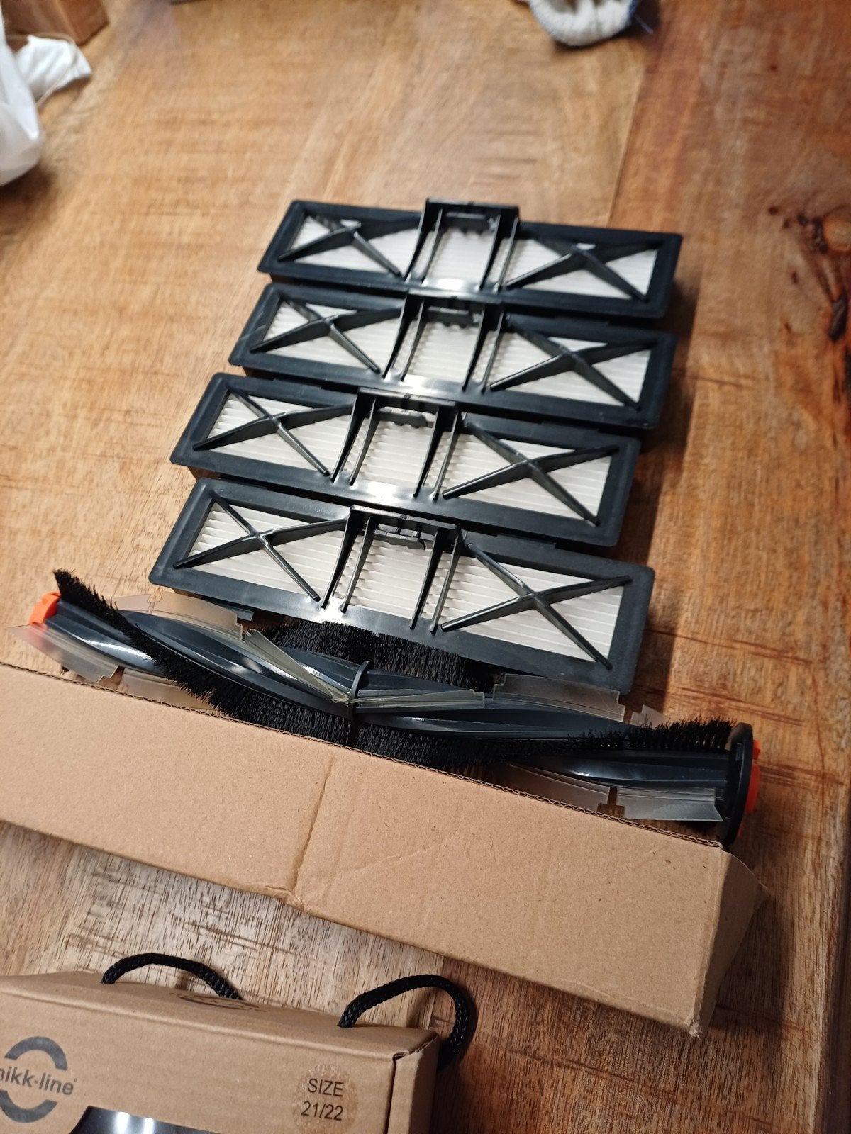 Neato robotstofzuiger filters en borstel (nieuw), Inclusief accessoires, Nieuw, Ophalen of Verzenden, Robotstofzuiger