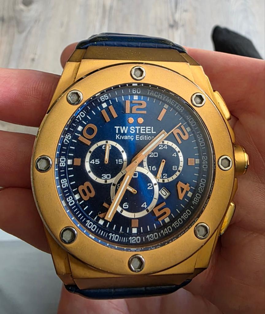 TW Steel CE4004 Kivanç edition, Sieraden, Tassen en Uiterlijk, Ophalen of Verzenden, Leer, Overige merken