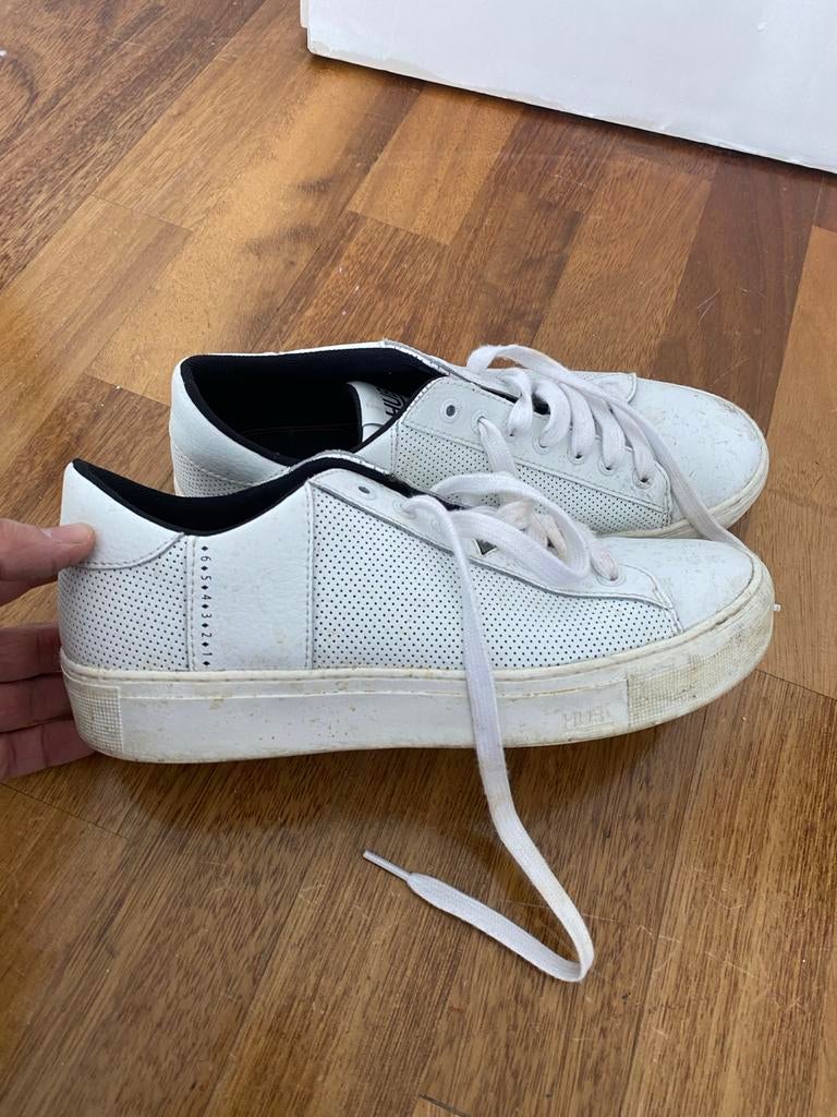 HUB Witte Sneakers Maat 41 - Gedragen, Ophalen of Verzenden, Gedragen, Wit, Sneakers of Gympen