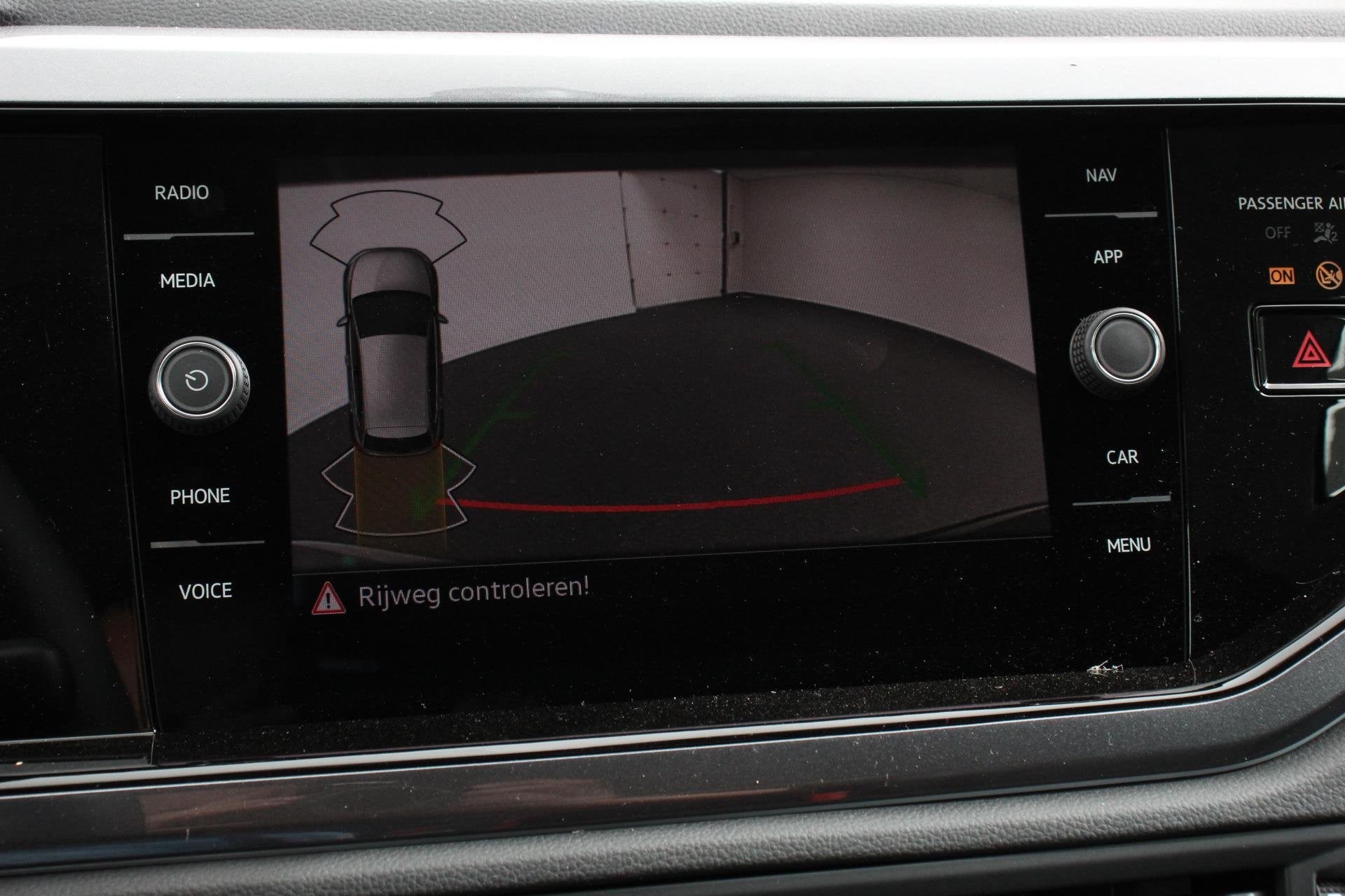 Volkswagen Polo 1.0 TSI DSG Style Navigatie Apple Carplay/An, Auto's, Stof, Gebruikt, 95 pk, Lane Keeping Assist