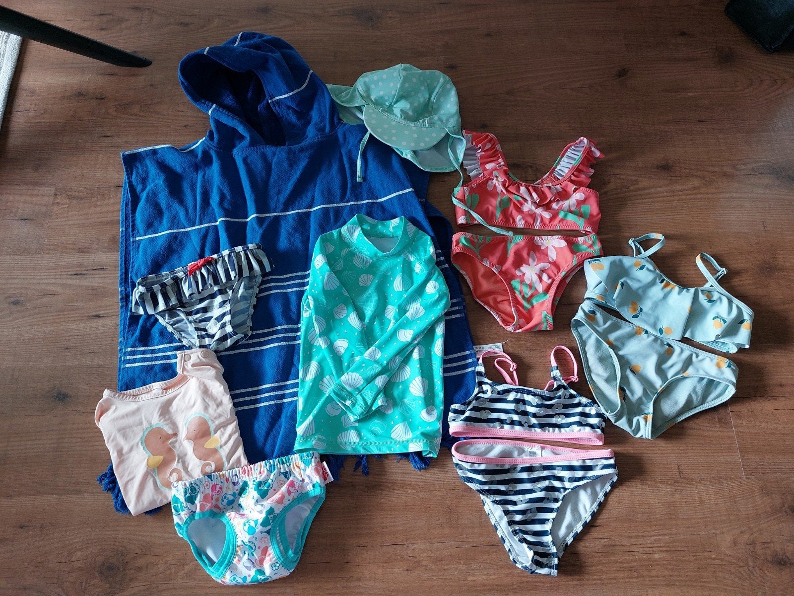 Zwemkleding maat 98/104 - 110/116, Kinderen en Baby's, Babykleding | Baby-zwemkleding, Ophalen of Verzenden, Nieuw, Meisje