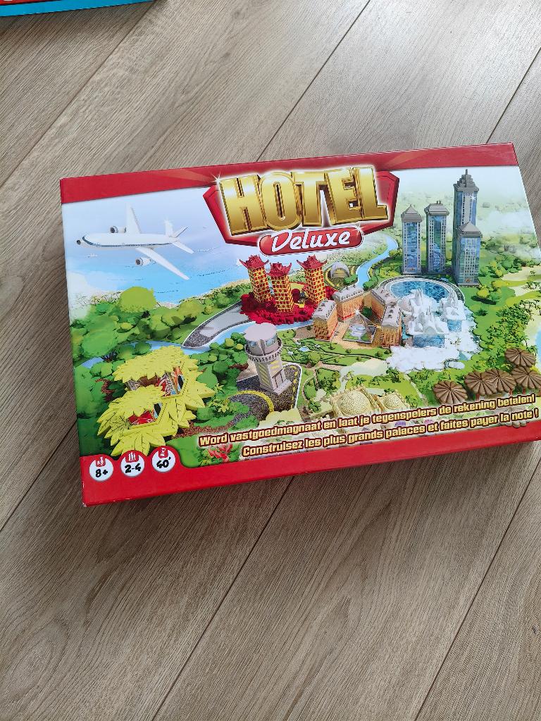 Hotel deluxe bordspel, Vijf spelers of meer, Ophalen, Zo goed als nieuw