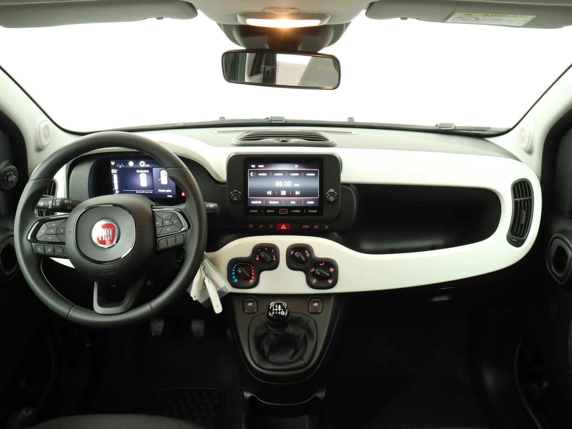 Fiat Panda 1.0 Hybrid Pandina | Apple carplay/Android auto |, 12 maanden, Stof, Gebruikt, Euro 6
