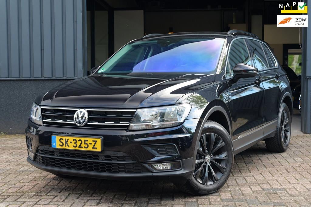Volkswagen Tiguan 1.4 TSI Comfortline NL-Auto|CarPlay, Auto's, Volkswagen, Voorwielaandrijving, Gebruikt, Euro 6, 4 cilinders