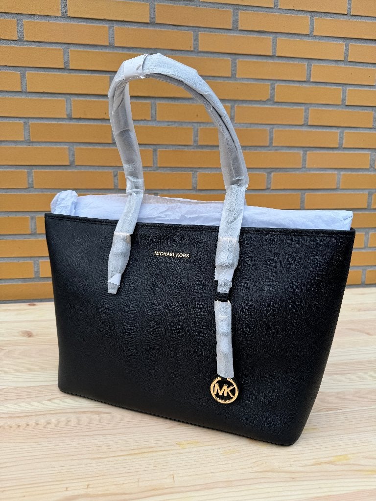 Michael Kors Jet Set Travel Medium Leather Tote - Nieuw, Ophalen of Verzenden, Nieuw, Zwart, Schoudertasje