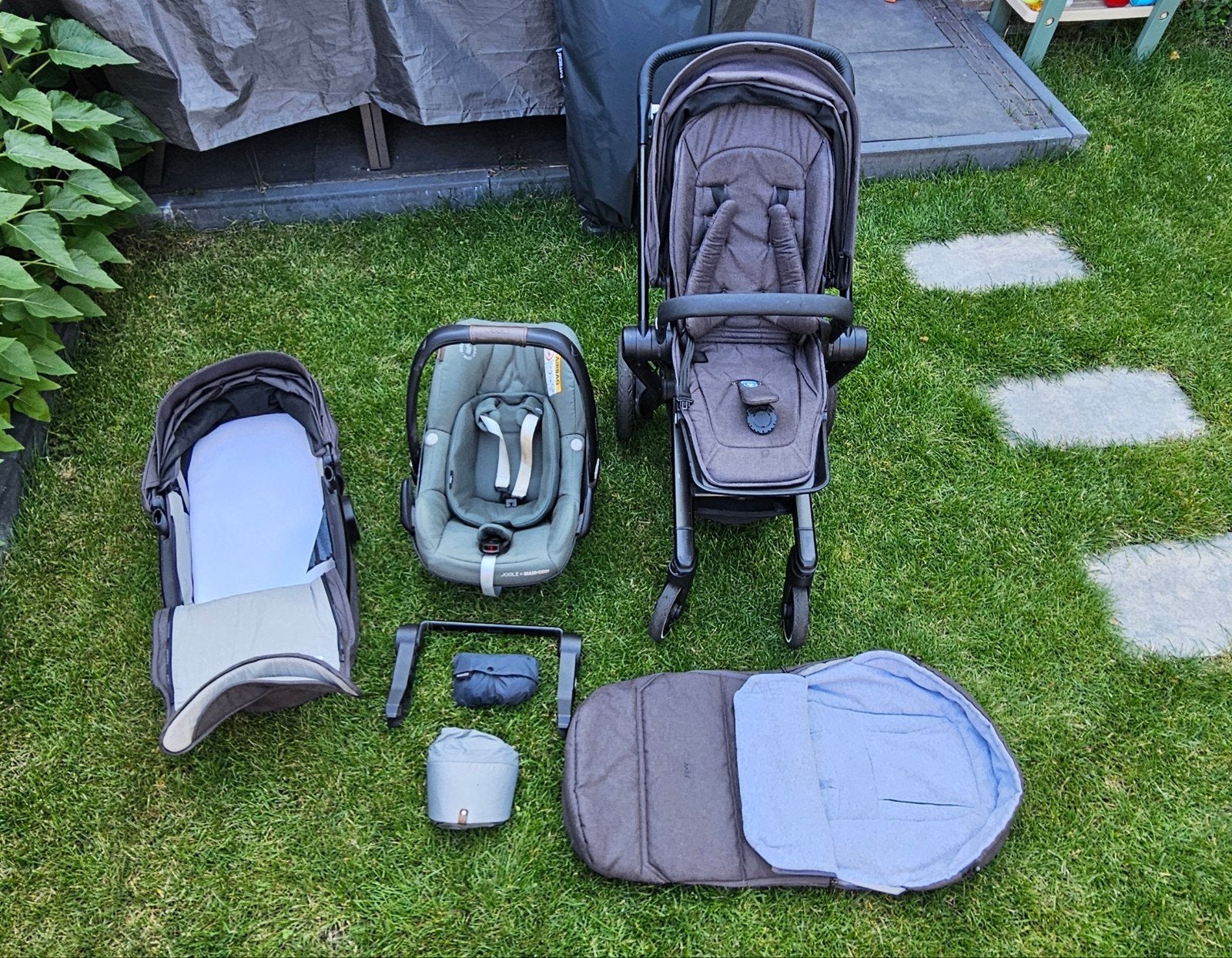 Joolz Hub+ complete set | Reiswieg + Maxi-Cosi + accessoires, Ophalen, Zo goed als nieuw, Overige merken, Verstelbare duwstang