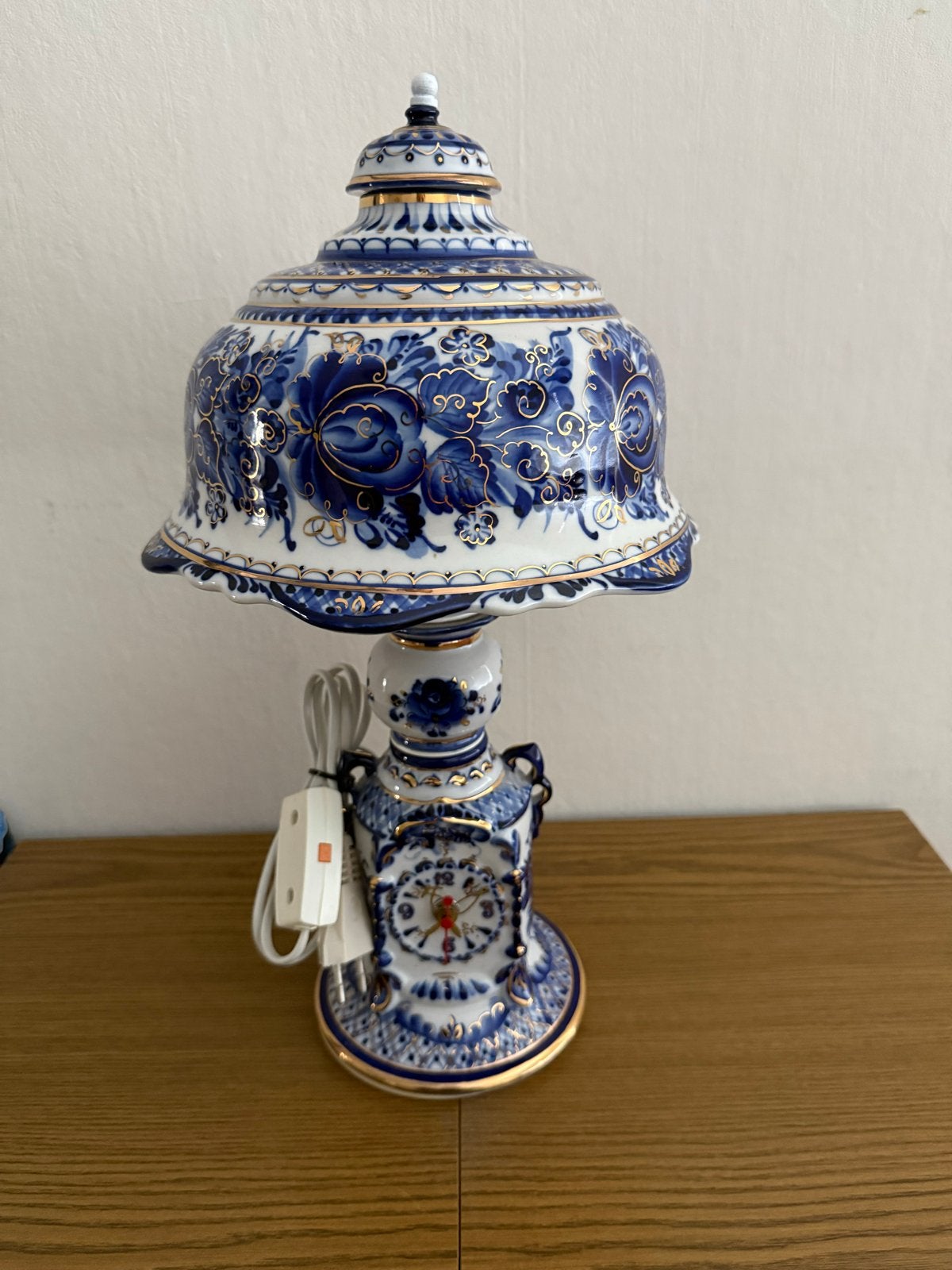Russische vintage porseleinen tafellamp  – bouwjaar 2000, Ophalen of Verzenden
