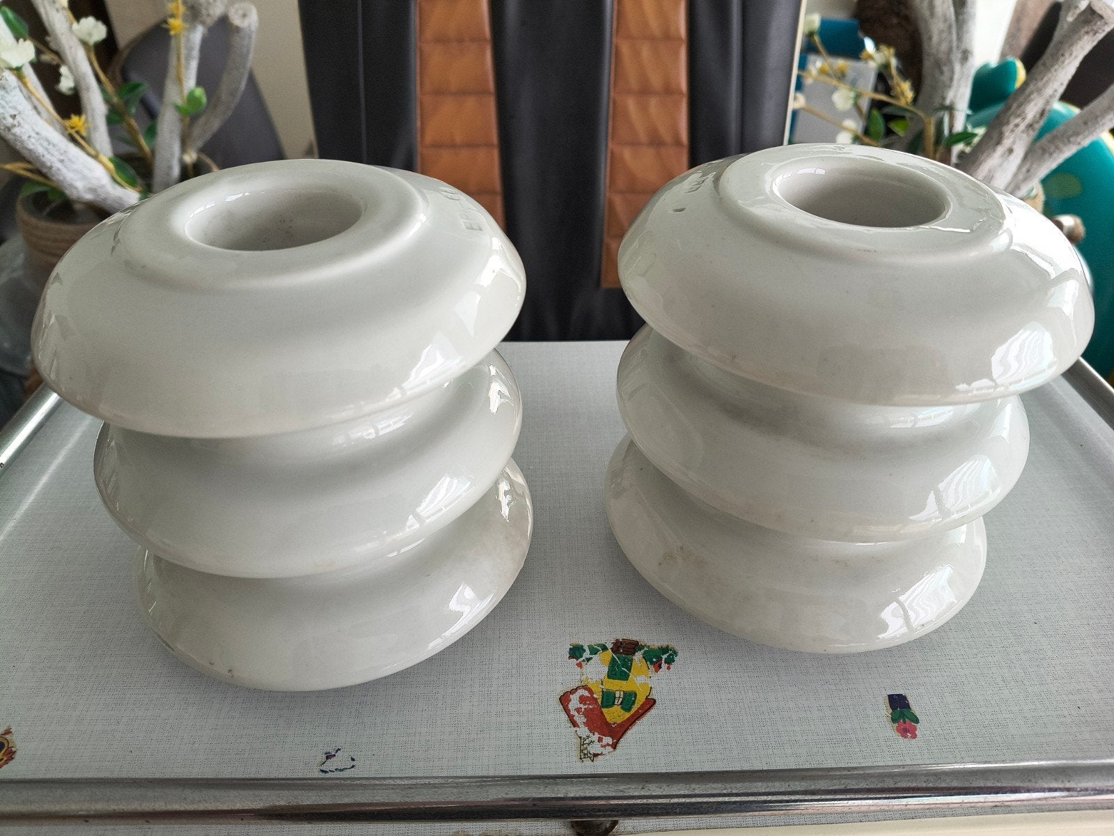 2 Porseleinen isolatoren - decoratief of voor verzamelaar, Ophalen of Verzenden