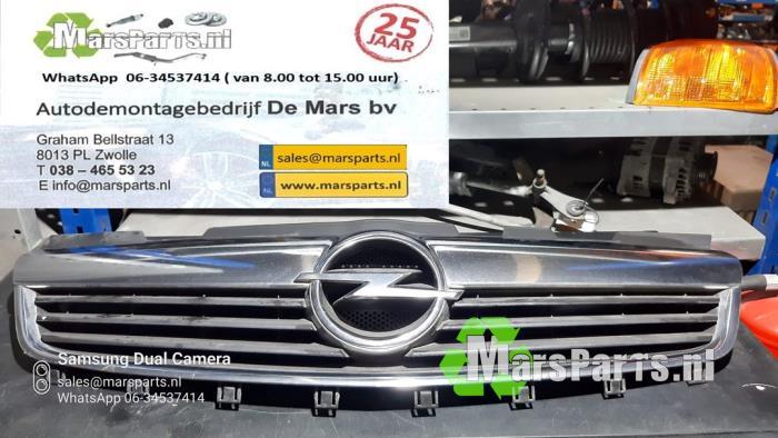 Grille van een Opel Zafira B, Auto-onderdelen, Gebruikt, -, -, Opel