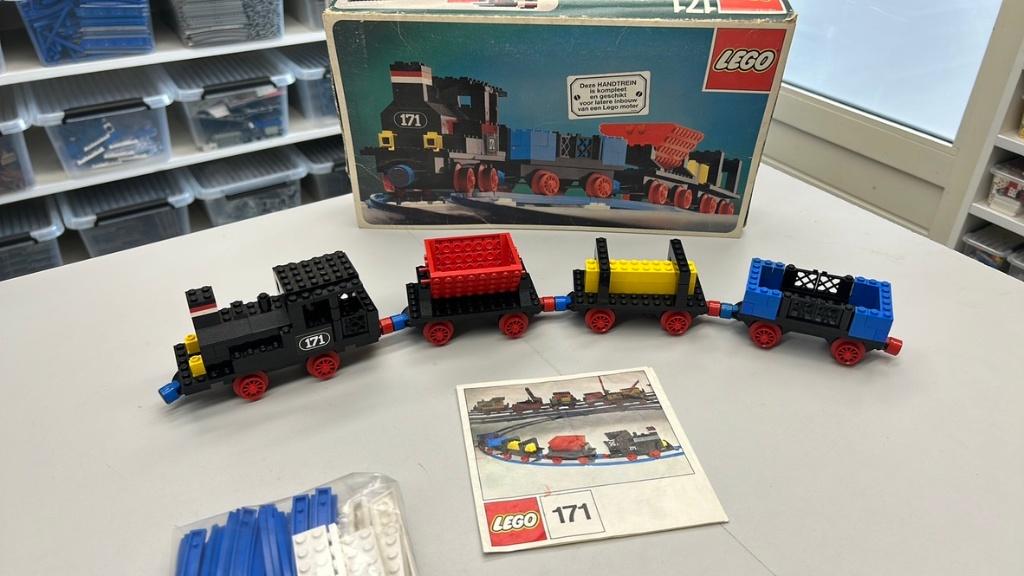 SB2665 Lego trein 171 zeer mooi. Met doos + boekje, Kinderen en Baby's, Speelgoed | Duplo en Lego, Ophalen of Verzenden, Zo goed als nieuw