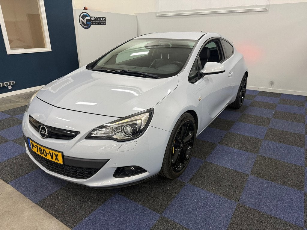 Opel Astra GTC 1.6 Turbo Sport / OLIE EN KOELVLOEISTOF LEKAG, Voorwielaandrijving, Gebruikt, Parkeersensor, 4 cilinders