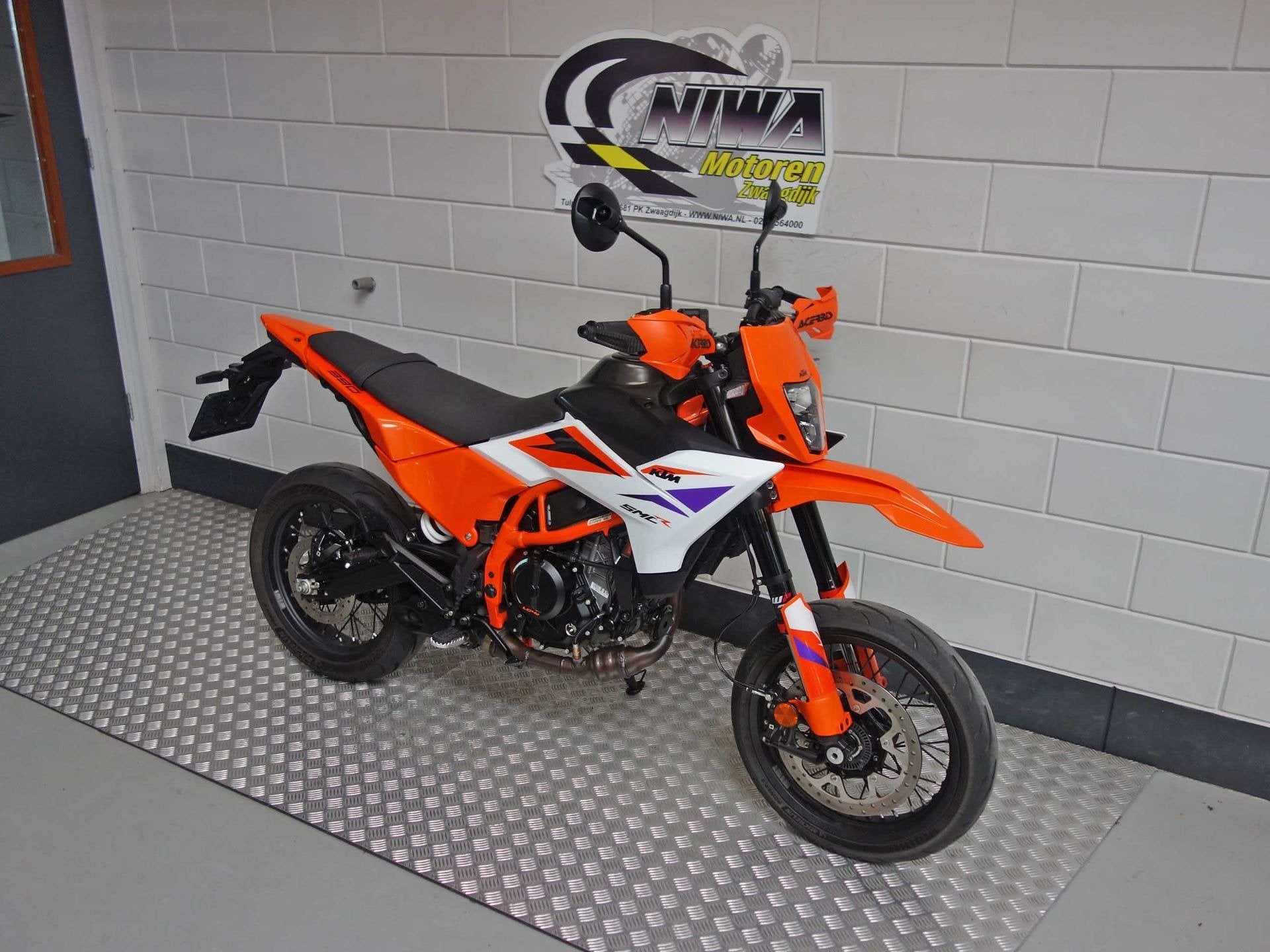 KTM 390 SMC R, 399 cc, Handgeschakeld, SuperMoto, Gebruikt