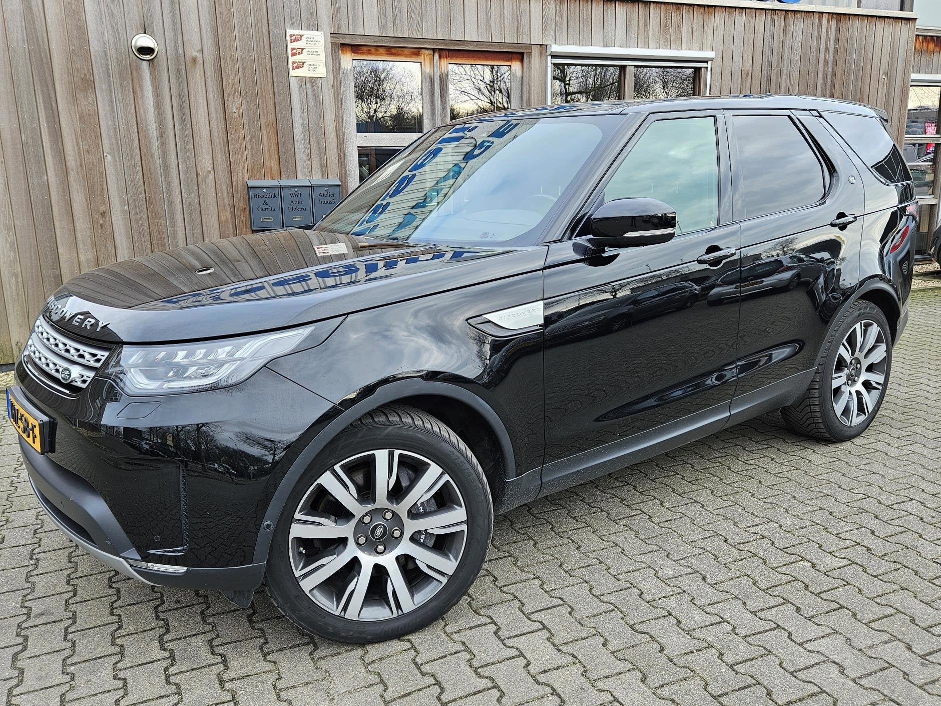Land Rover Discovery 5 3.0 Sd6 grijskenteken 306PK, 2993 cc, Zwart, Leder, Bedrijf
