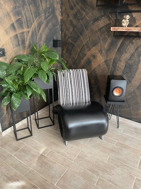 Mooie aparte design fauteuil van Jess in leder / stof., Huis en Inrichting, Ophalen, Minder dan 50 cm, Zo goed als nieuw, Desgn