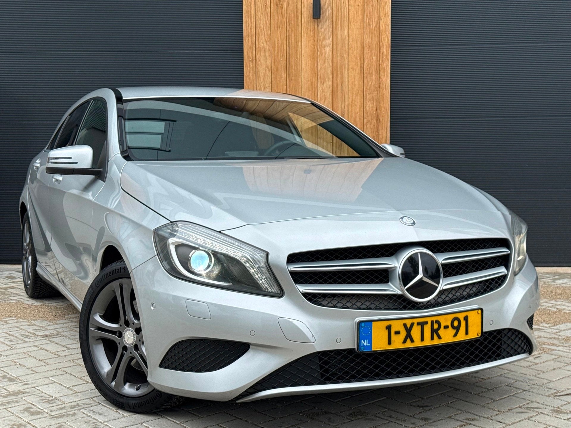 Mercedes-Benz A-klasse A180 Ambition (bj 2014) Euro6|Automaa, Auto's, Dealer onderhouden, Stof, Gebruikt, 4 cilinders