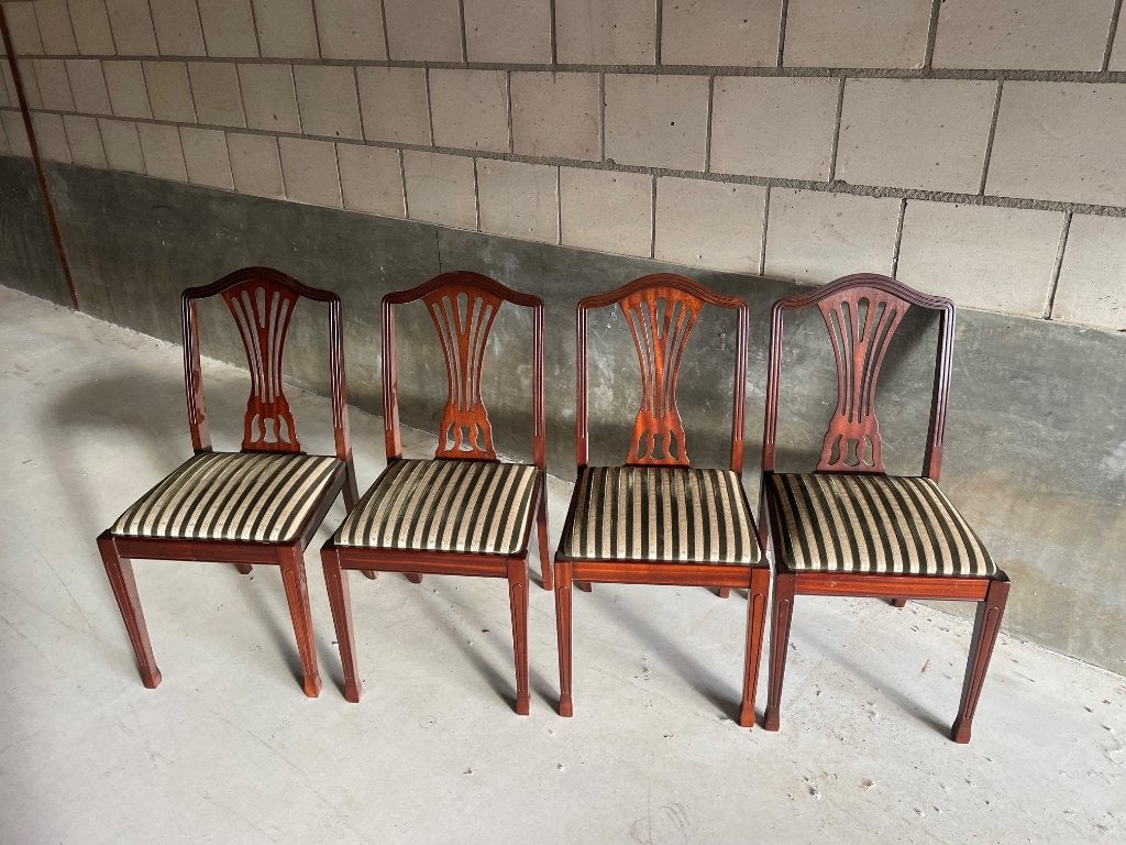 Antieke eetkamer stoel, Ophalen