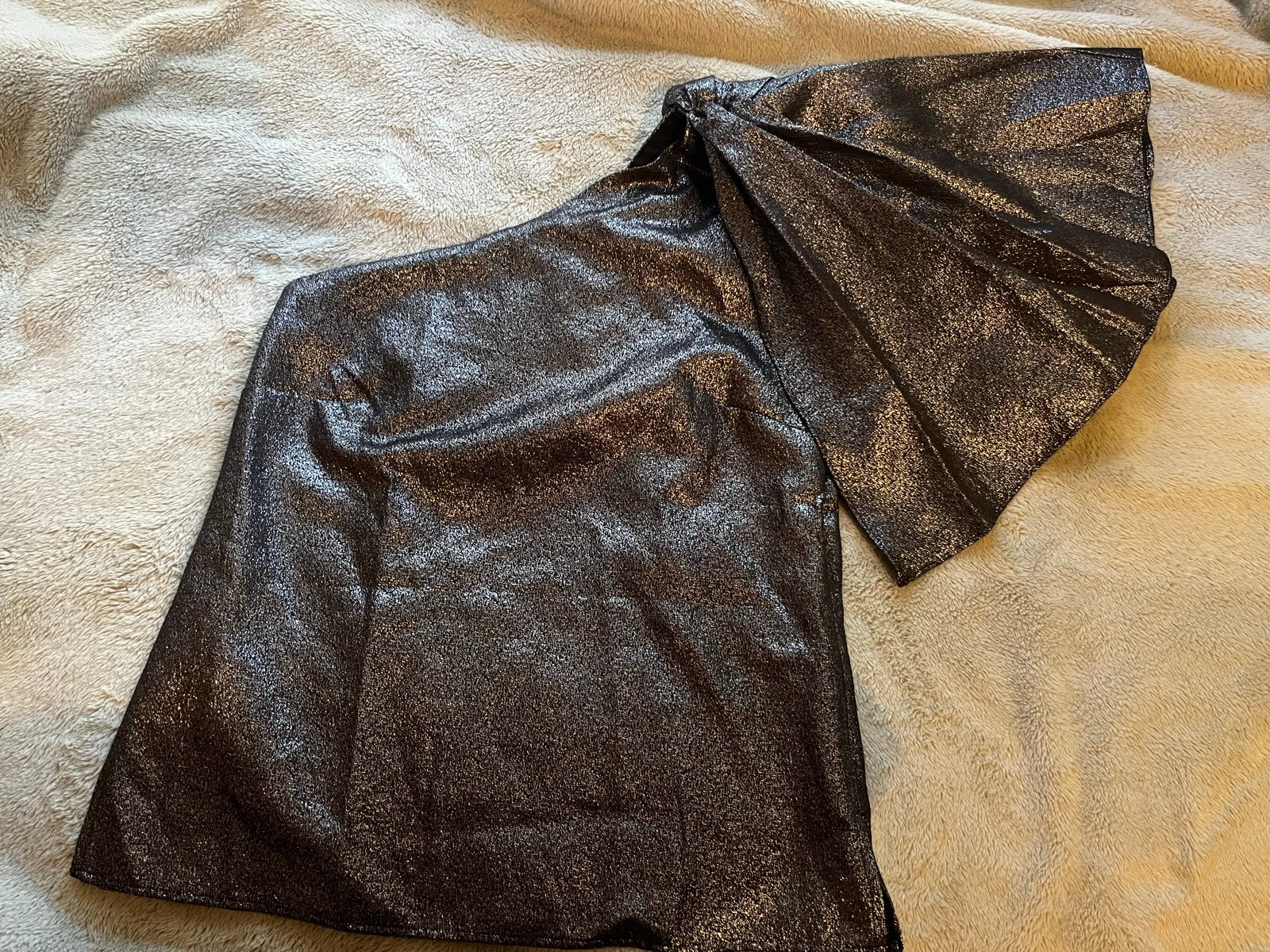 Zwarte glitter top met één schouder, Kleding | Dames, Tops, Zwart, Ophalen of Verzenden, Zo goed als nieuw, Maat 36 (S)