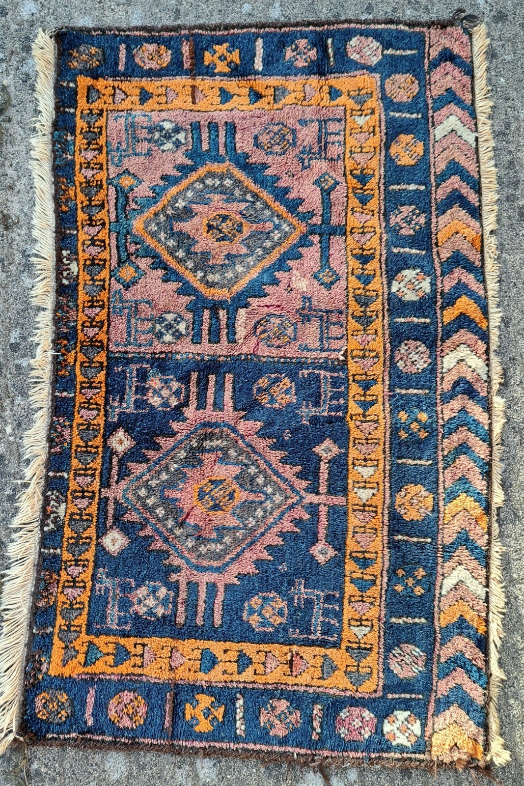 Vintage mooi tafelkleed met gebruikerssporen 127x75cm, Ophalen of Verzenden