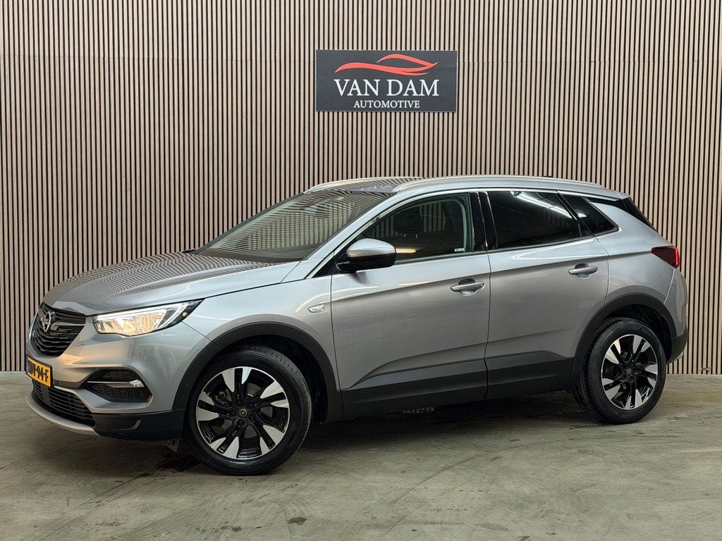 Opel Grandland X 1.2 Turbo Innovation 2019 LED CRUISE NAVI, Auto's, Opel, Gebruikt, Leder en Stof, 19 km/l, 3 cilinders