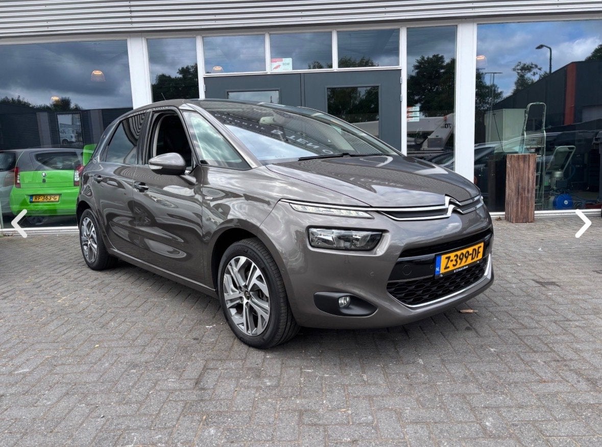 Citroën C4 1.2 Puretech Exclusive 130 PK, Voorwielaandrijving, Zwart, 1199 cc, 1470 kg
