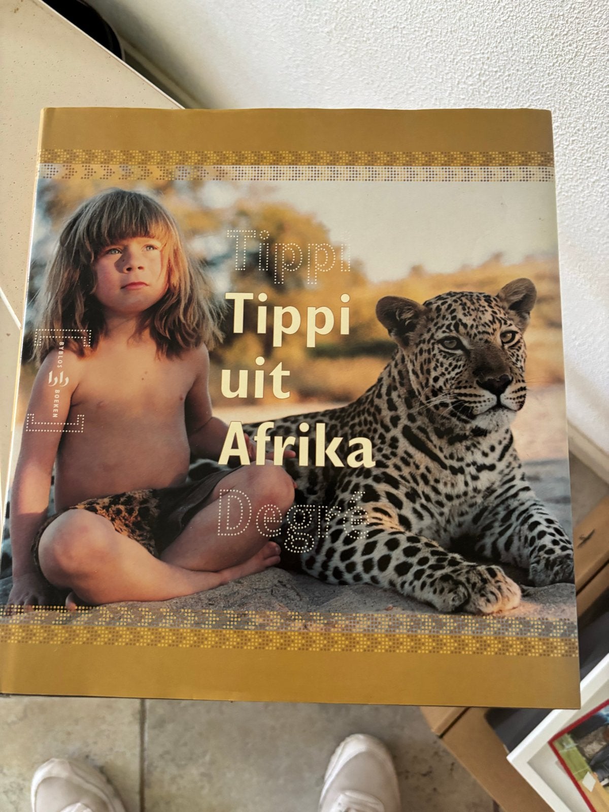 Tippi uit Afrika - Degré - Bijzonder kinderboek, Boeken, Ophalen of Verzenden, Gelezen, Non-fictie