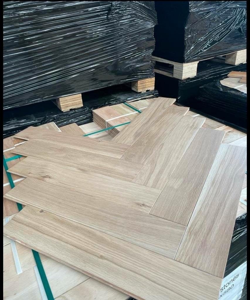 EIKEN VISGRAAT PARKET KANT EN KLAAR KLEURLOOS GEOLIED, Ophalen of Verzenden, Nieuw, 75 m² of meer, Parket