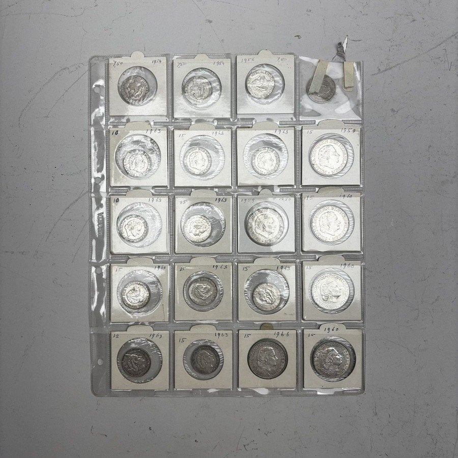 Een lot met nikkelen Juliana guldens en rijksdaalders, Postzegels en Munten, Ophalen of Verzenden, Koningin Juliana, Losse munt