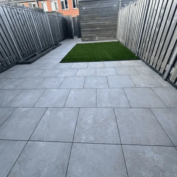 Stratenmaker aangeboden sneek en omgeving, Ophalen, Zo goed als nieuw, 10 m² of meer, Beton
