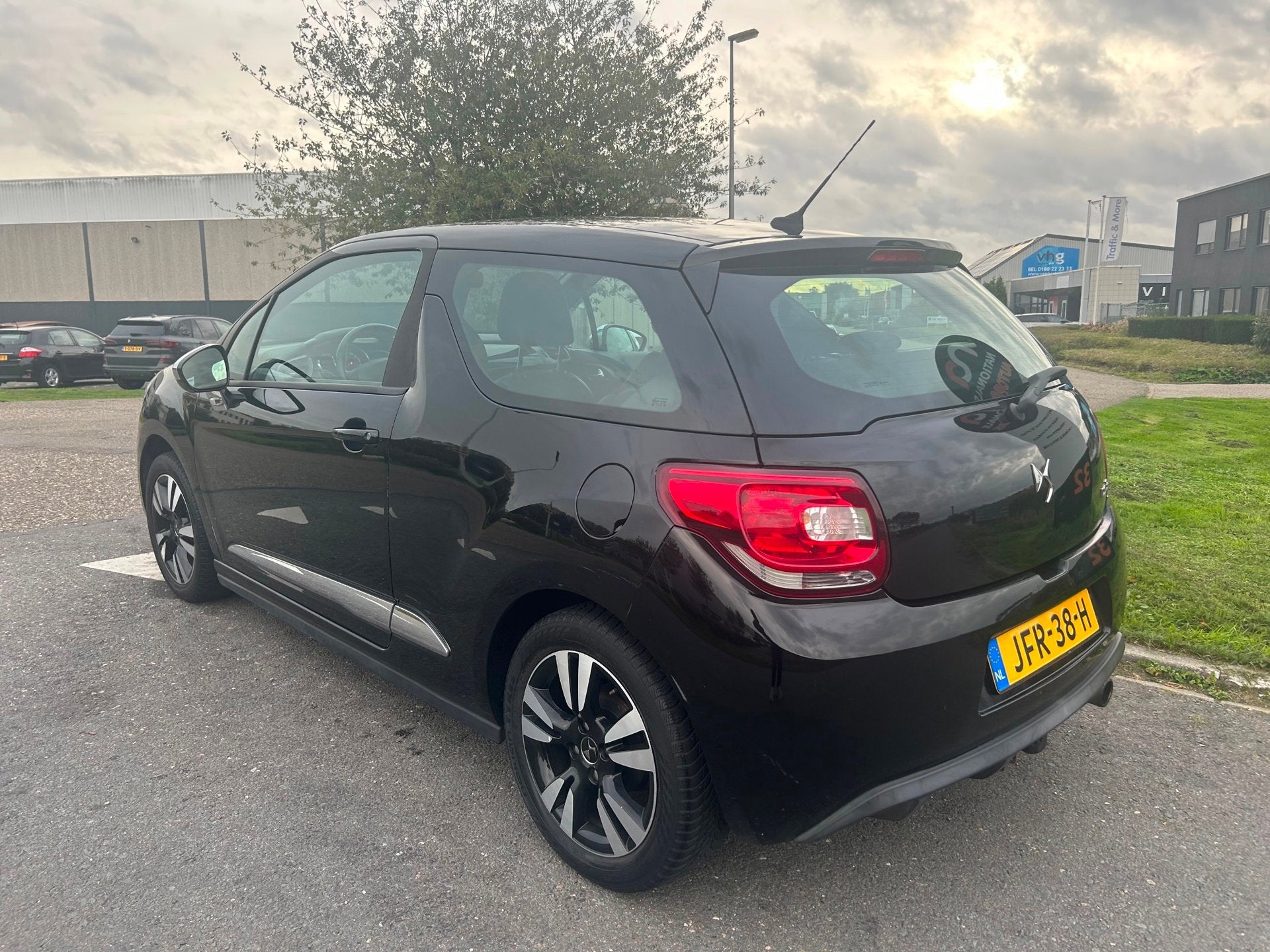 DS 3 | 2017 | 1.2 PureTech So Chic 82 pk | Handgeschakeld |, Auto's, Voorwielaandrijving, Gebruikt, Euro 6, 1199 cc