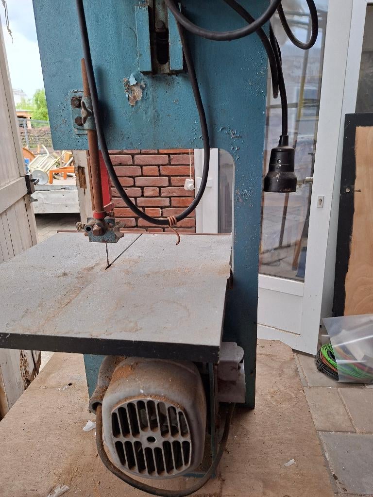 Een zaagtafel, Doe-het-zelf en Verbouw, Werkbanken, Ophalen of Verzenden, Gebruikt