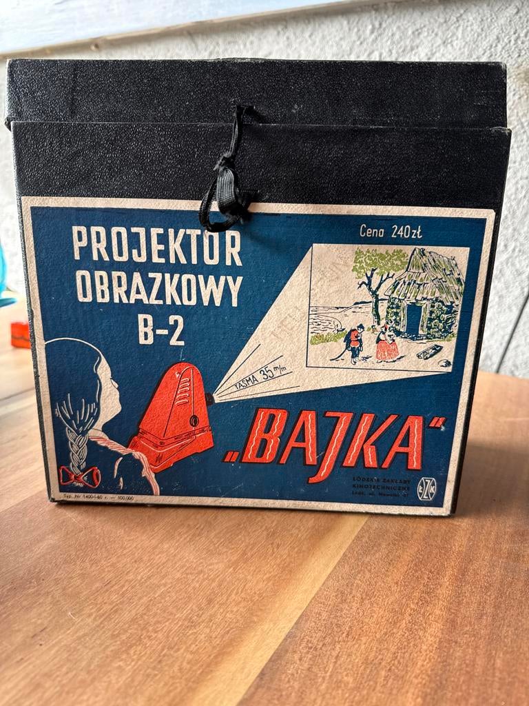 Vintage Bajka projector met diverse filmpjes, Ophalen, Gebruikt