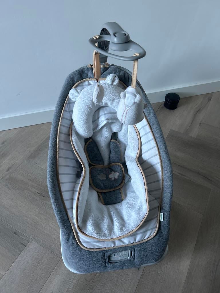 Ingenuity Wipstoel met Muziek en Trilfunctie, Kinderen en Baby's, Wipstoeltjes, Gebruikt, Wipstoel, Met gordel(s) of riempje(s)