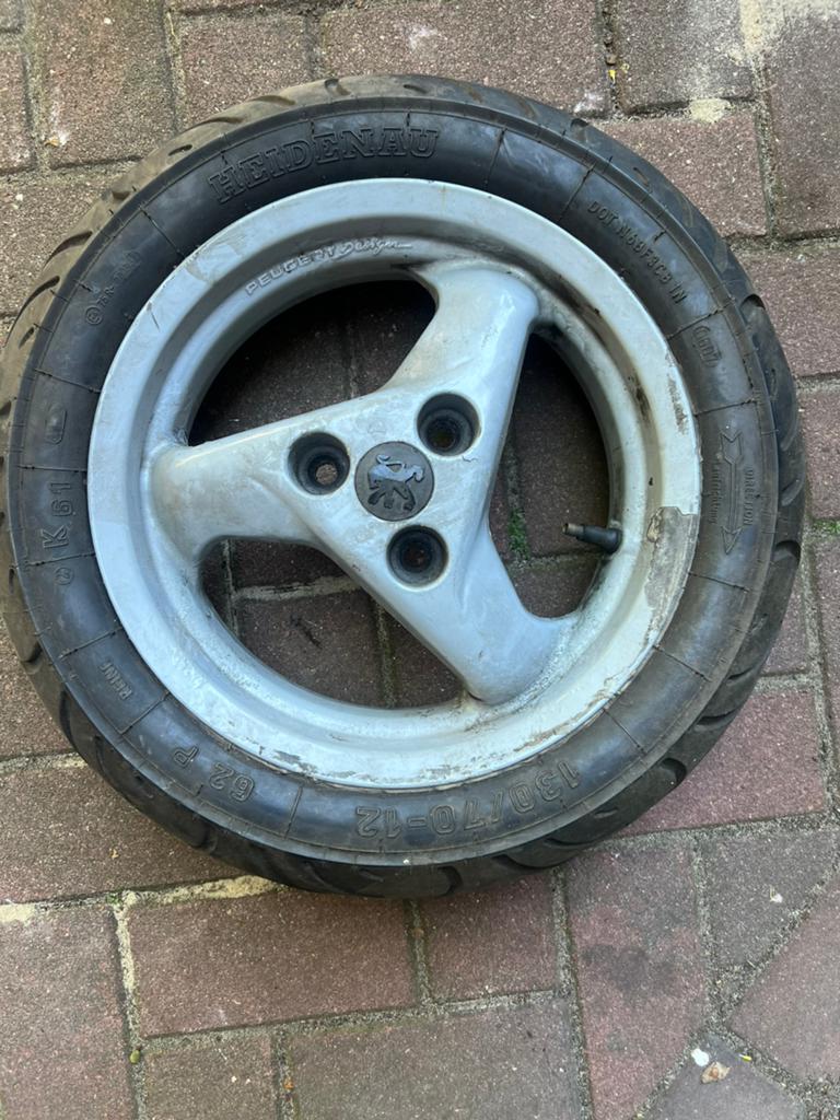Peugeot speedfight 2 voorband met velg., Ophalen of Verzenden, Zo goed als nieuw, Overige typen, Peugeot