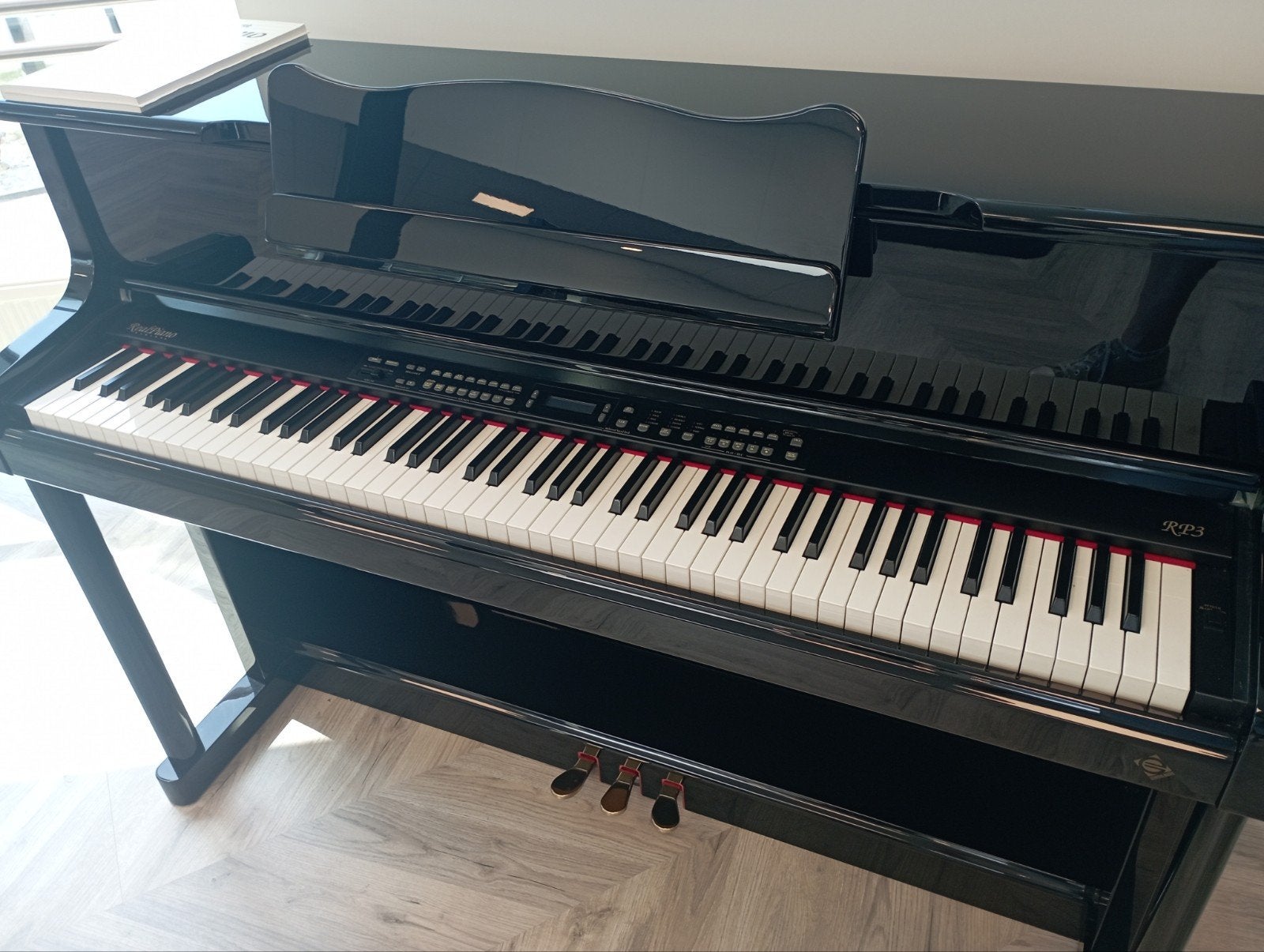 Hoogglans zwarte Digitale Piano, Ophalen, Gebruikt, Zwart, Hoogglans