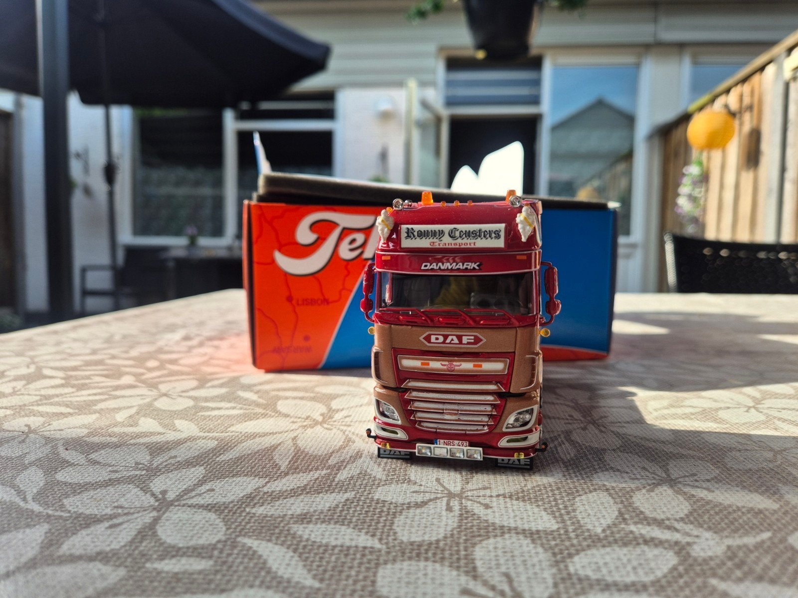 tekno daf ronny ceusters, Hobby en Vrije tijd, Modelauto's | 1:50, Ophalen of Verzenden, Zo goed als nieuw, Bus of Vrachtwagen