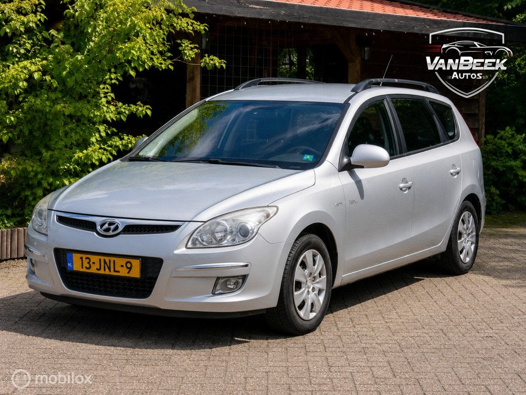 Hyundai i30 CW 1.6i Dynamic, Auto's, Hyundai, Bedrijf, Te koop, i30, ABS, Airbags, Airconditioning, Alarm, Centrale vergrendeling