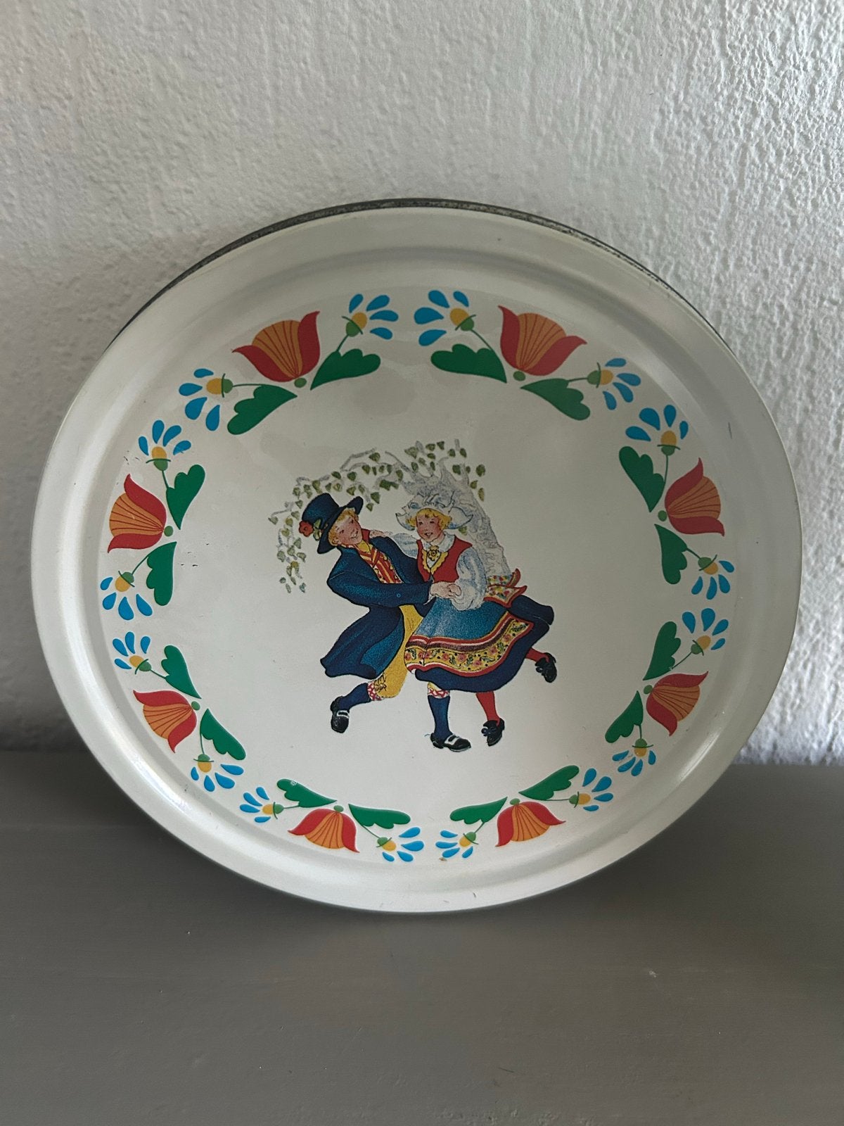 Vintage blikken koekjestrommel met folkloristische dansers, Ophalen of Verzenden