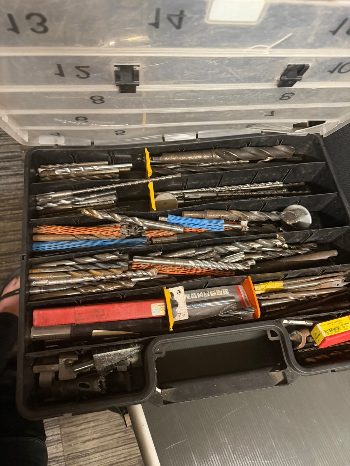 Koffer vol met steen en hout boren, Ophalen of Verzenden, Zo goed als nieuw