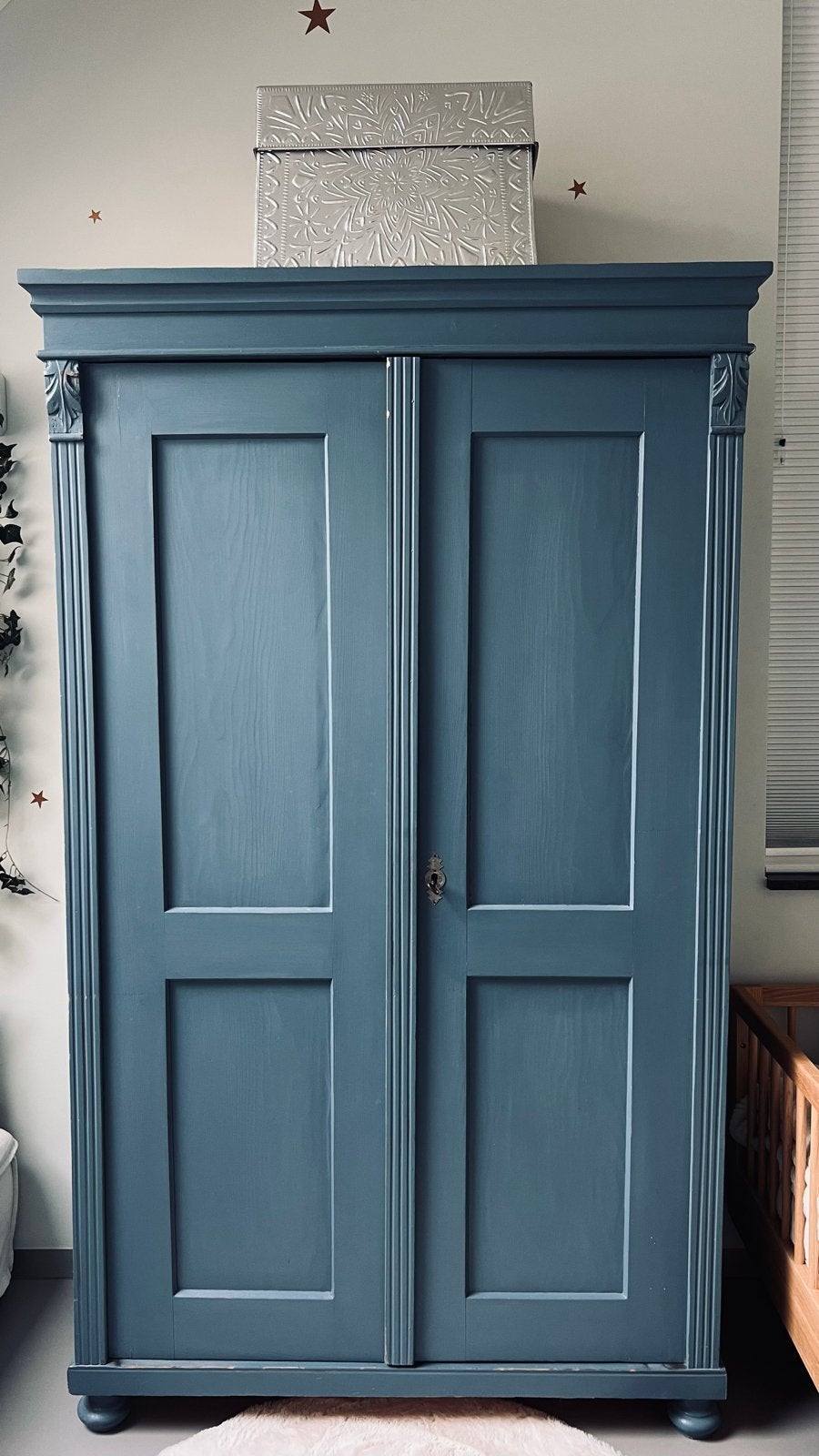Vintage kledingkast/linnenkast brocante - Blauw, Antiek en Kunst, Ophalen