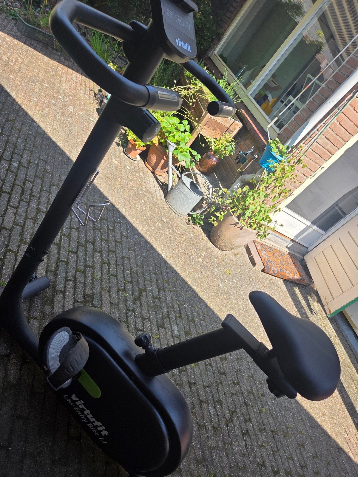 VirtuFit Low Entry Bike 1.1 - Hometrainer met 9 standen, Ophalen, Gebruikt, Metaal, Benen