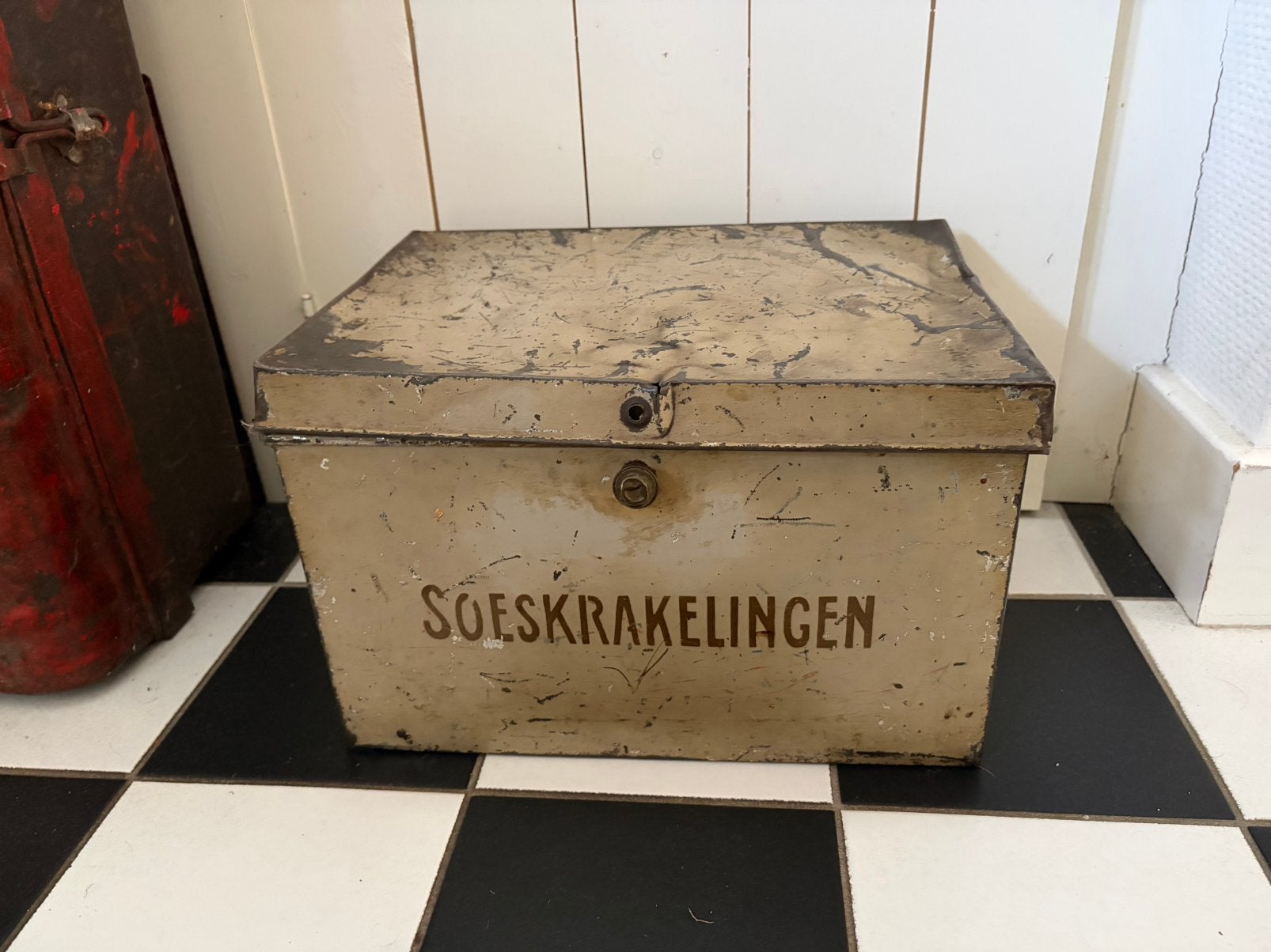 Groot bakkersblik met opschrift: Soeskrakelingen, Ophalen of Verzenden, Zo goed als nieuw, Overige