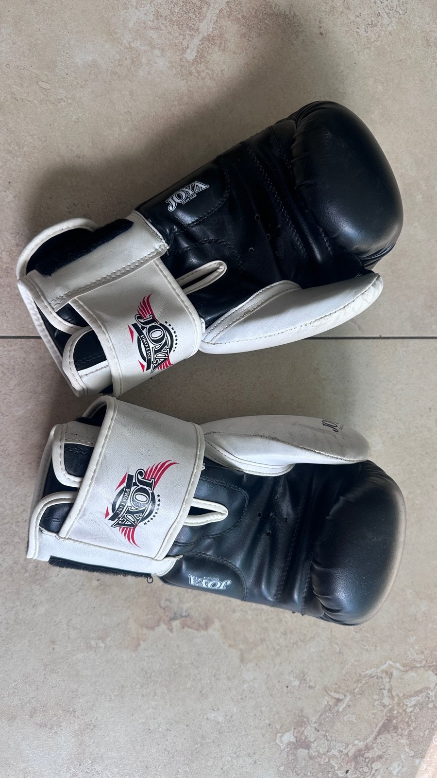 Joya Fight Gear Bokshandschoenen 12 oz, Sport en Fitness, Boksen, Ophalen, Gebruikt, Bokshandschoenen