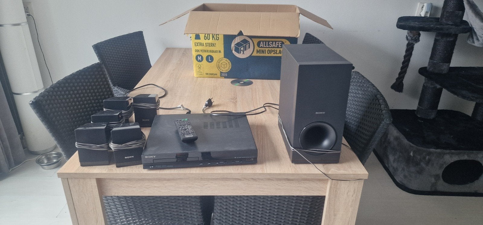 Sony 5.1 home cinema surround set te koop dvd,usb,cd,fm!!, Ophalen, Zo goed als nieuw, Sony, Dvd-speler