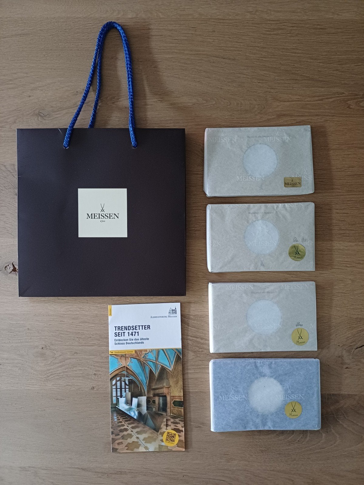 Te koop: 4 porseleinen Meissen medailles / filigraan reliëfs, Ophalen of Verzenden