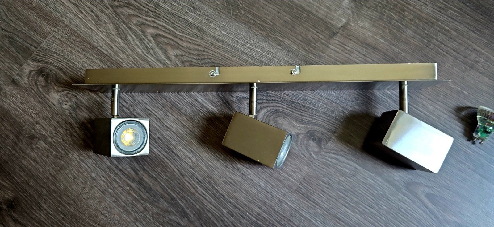 IKEA Plafondspot met 3 LED-spots, metaal, Ophalen, Gebruikt, LED, Metaal