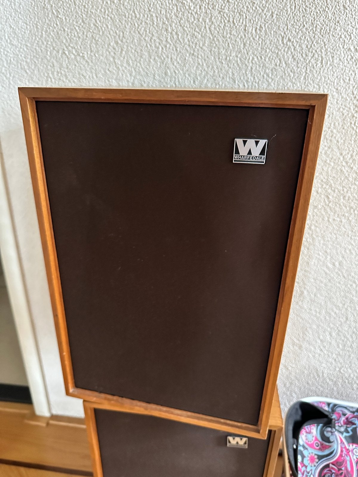 Wharfedale Denton 2XP Vintage Speakers - Made in England, Gebruikt, Minder dan 60 watt, Front, Rear of Stereo speakers, Ophalen